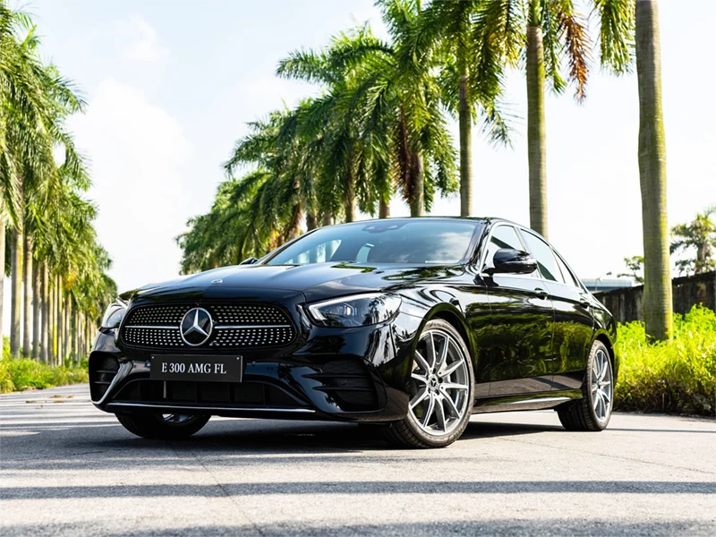 Mercedes Benz E 300