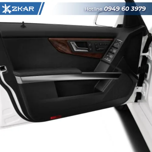 Lợi ích khi lắp Hệ thống cửa hít cho xe Mercedes C, GLC, E-Class